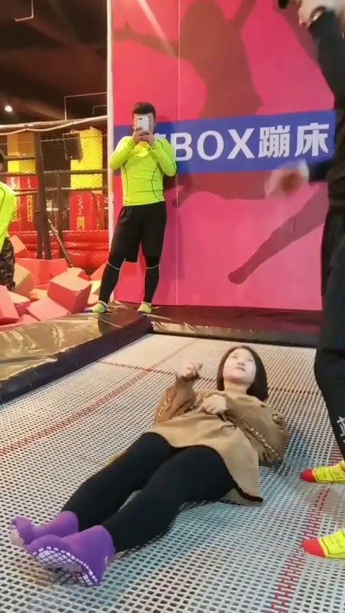 烦人的吃瓜群众,那些烦人的吃瓜群众背后的真相