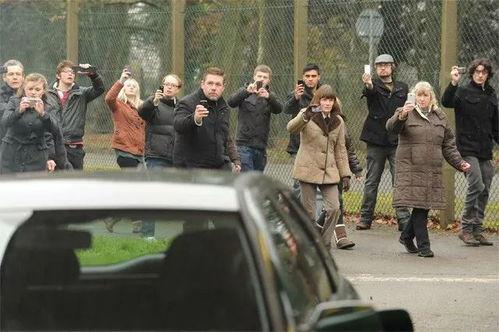 吃瓜群众中的路人是什么,揭秘网络围观背后的真相